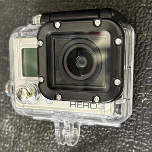 Excellent Condition GoPro Hero 3 Silver - Capture Your Adventures Like a Pro!